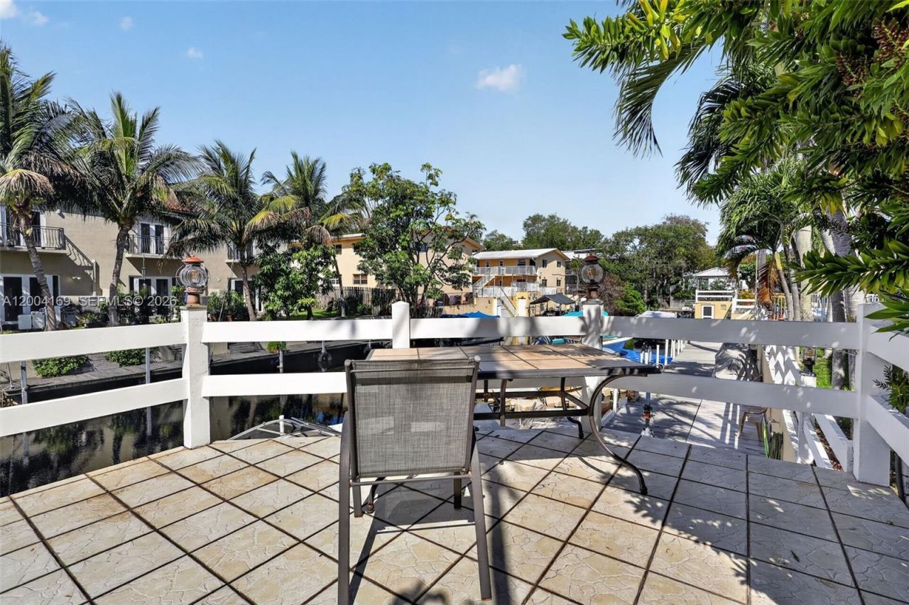 1820 Venice Park Dr , Unit 102, North Miami, FL 33181 Photo