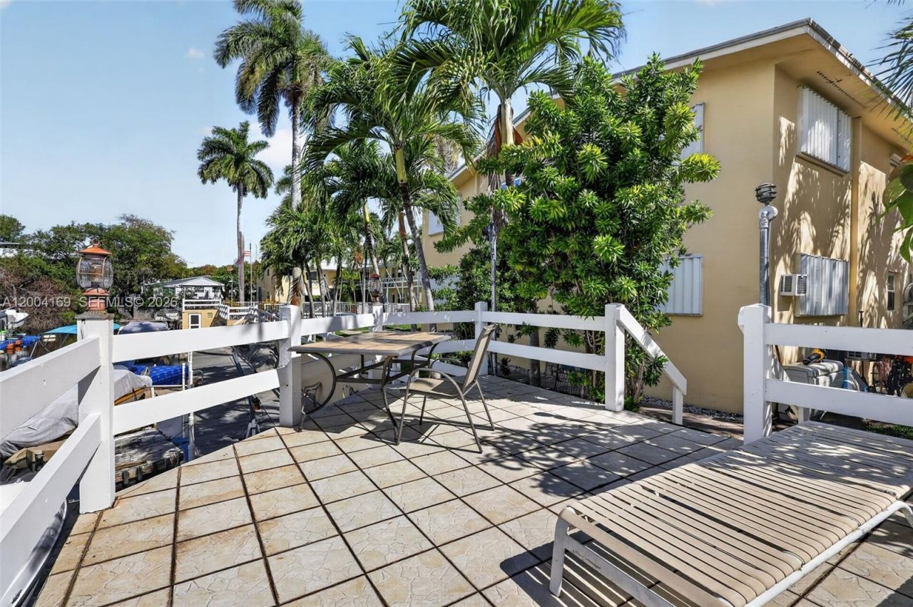 1820 Venice Park Dr , Unit 102, North Miami, FL 33181 Photo