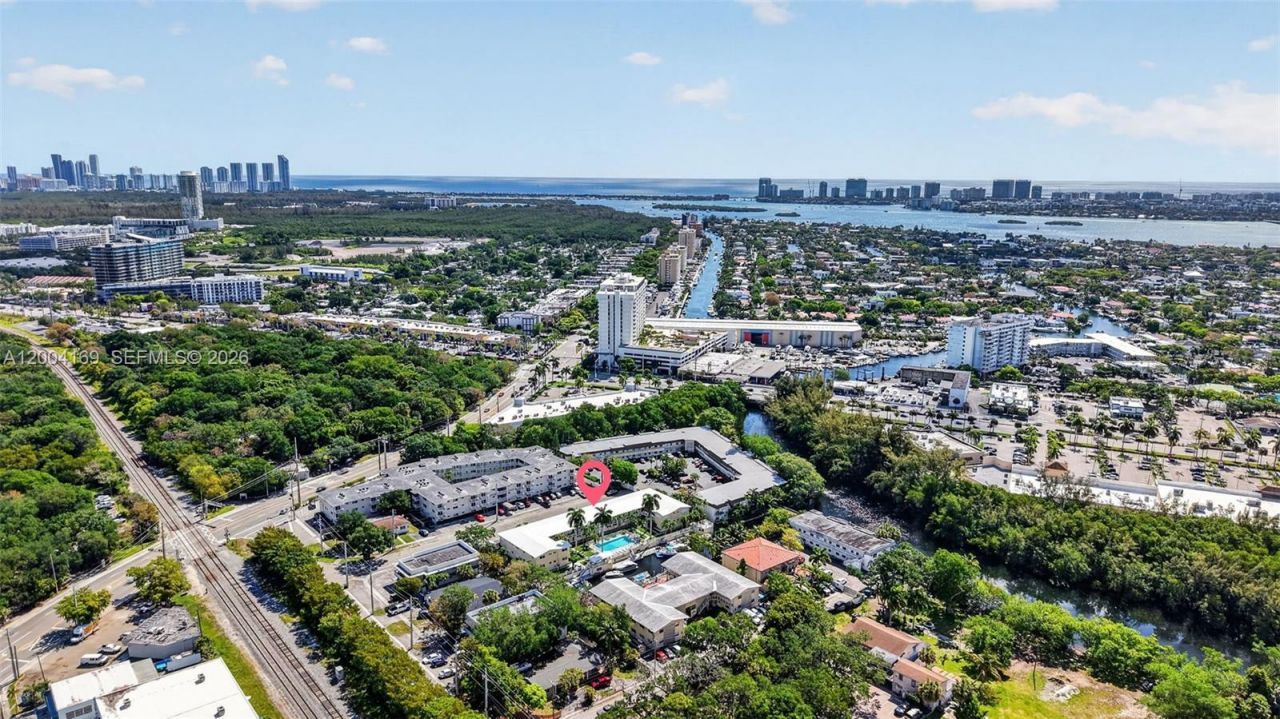1820 Venice Park Dr , Unit 102, North Miami, FL 33181 Photo