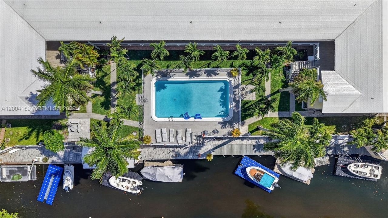 1820 Venice Park Dr , Unit 102, North Miami, FL 33181 Photo