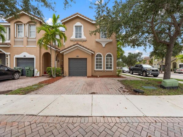 1442 SE 26th Ave , Homestead, FL 33035