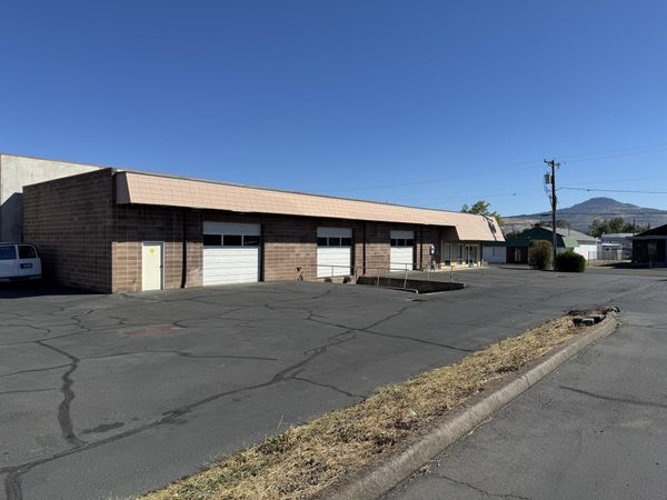 877 Beatty Street, Medford, OR 97501