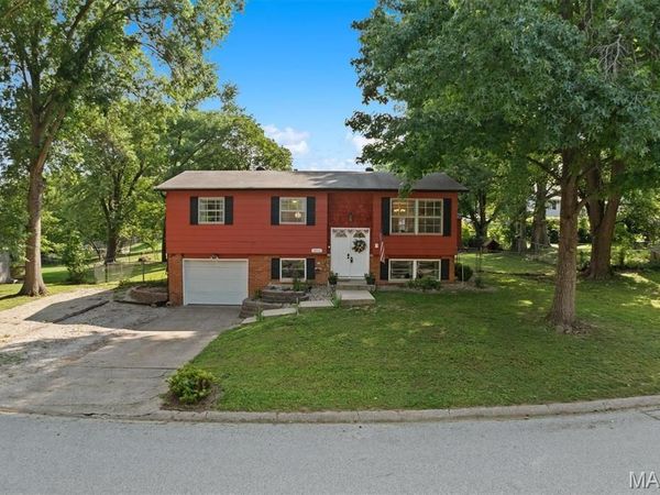 5803 Piasa Trail, Godfrey, IL 62035