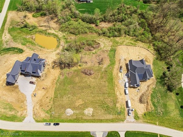 6027 Macdougall Lane , Sharon, OH 44256