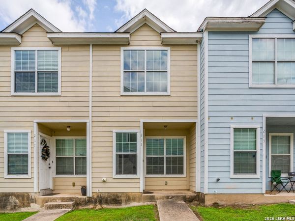 211 Autumn Pass, Unit 211, San Antonio, TX 78245