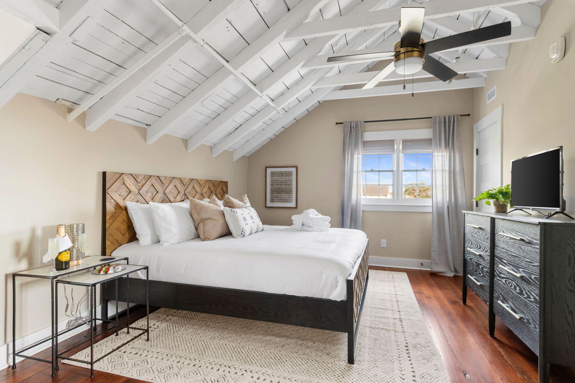 114 Spring Street Photo 19