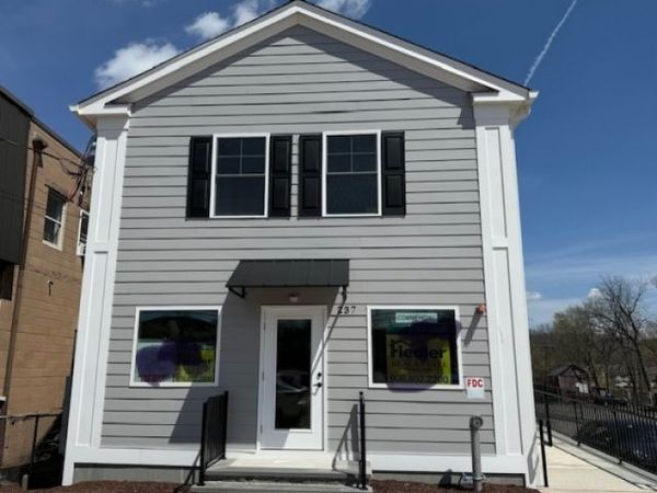 237 Main St, Hackettstown, NJ 07840