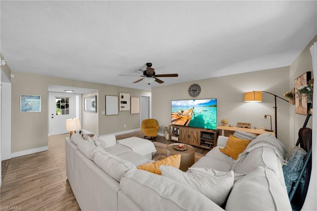 873 Hofstra Dr, Fort Myers, FL 33919 Photo