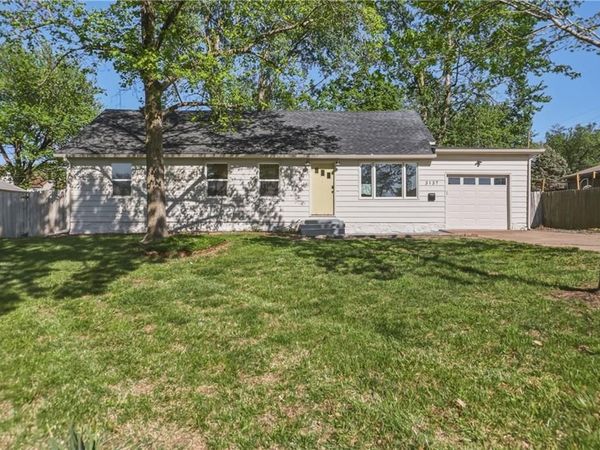 3137 S 9th Place, Kansas City, KS 66103