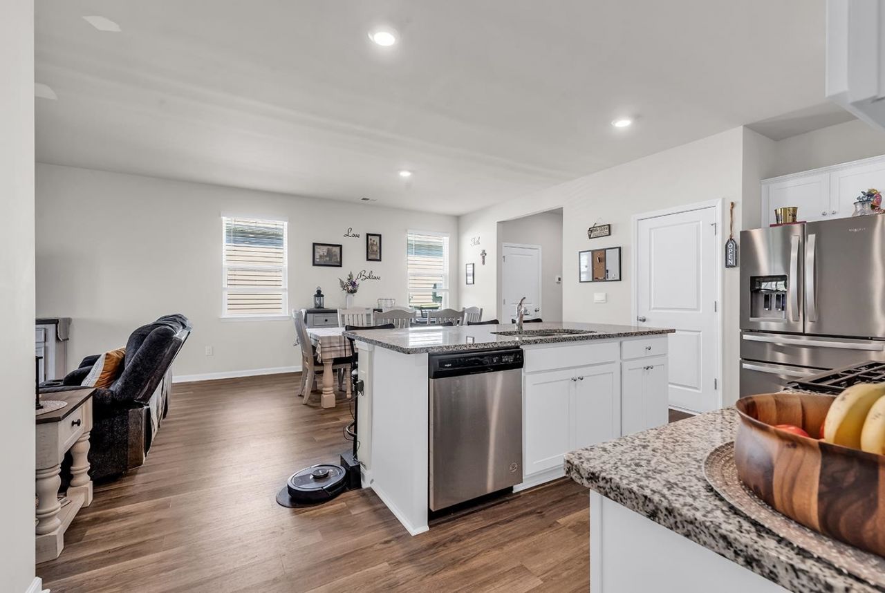 514 Hogwart Ln. Photo 13