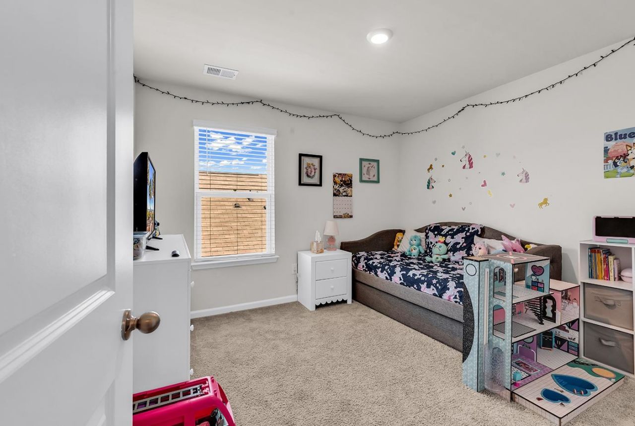 514 Hogwart Ln. Photo 27