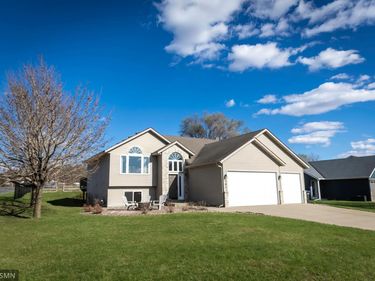 201 Pine Street, Cannon Falls, MN 55009