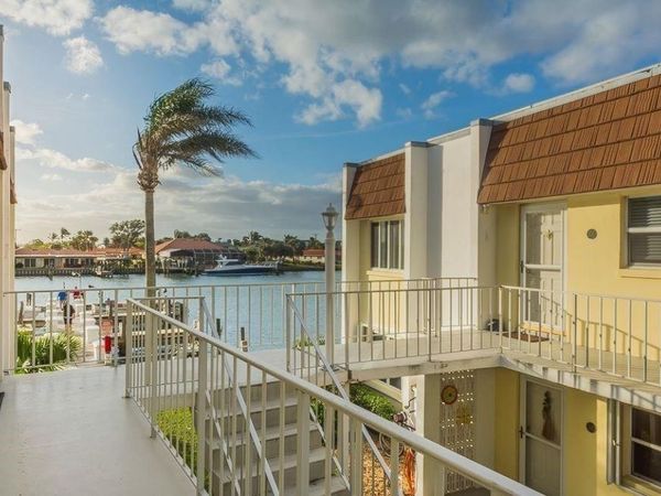 1315 Bayshore Drive, Unit 204, Fort Pierce, FL 34949