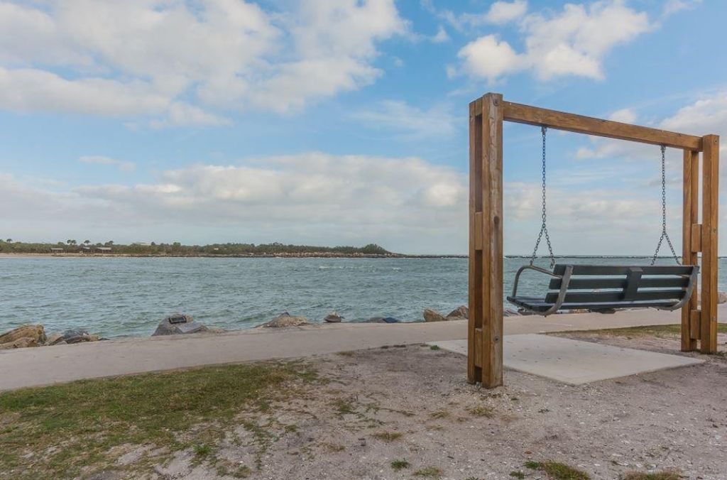 1315 Bayshore Drive, Unit 204, Fort Pierce, FL 34949 Photo