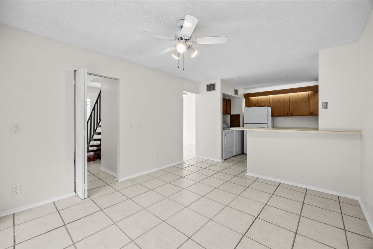 3548 Gardens East Drive, Unit B, Palm Beach Gardens, FL 33410 Photo