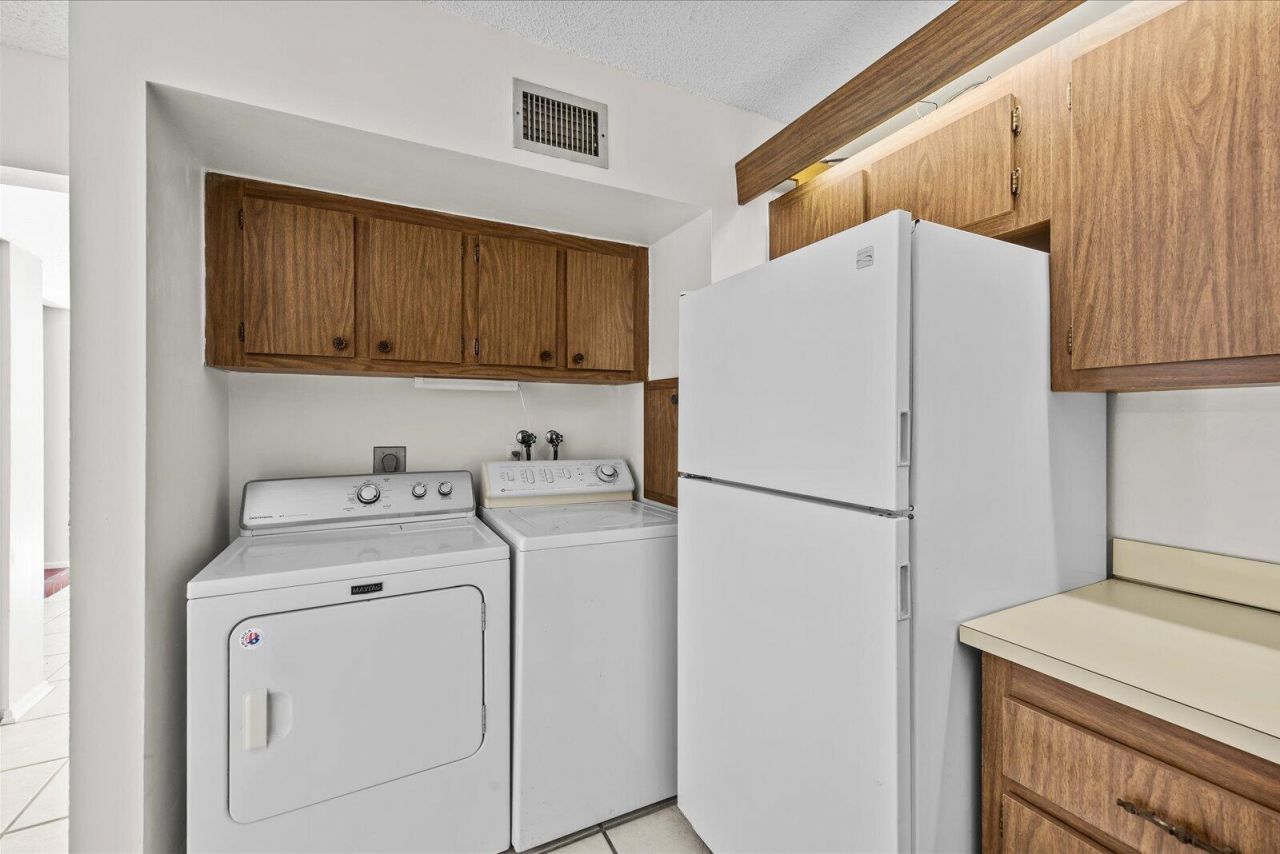 3548 Gardens East Drive, Unit B, Palm Beach Gardens, FL 33410 Photo