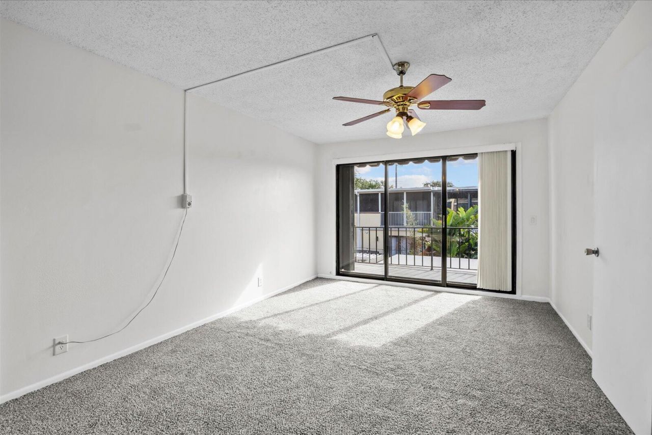 3548 Gardens East Drive, Unit B, Palm Beach Gardens, FL 33410 Photo
