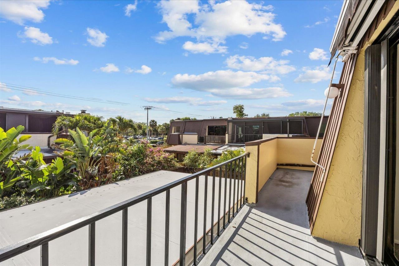 3548 Gardens East Drive, Unit B, Palm Beach Gardens, FL 33410 Photo