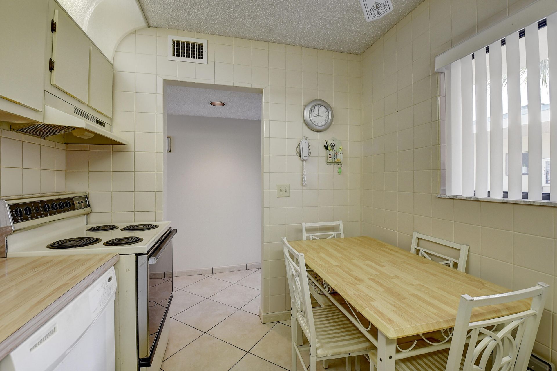 5370 Las Verdes Circle, Unit 324, Delray Beach, FL 33484 Photo