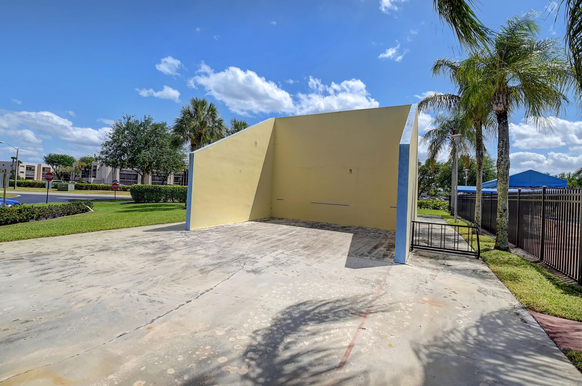 5370 Las Verdes Circle, Unit 324, Delray Beach, FL 33484 Photo