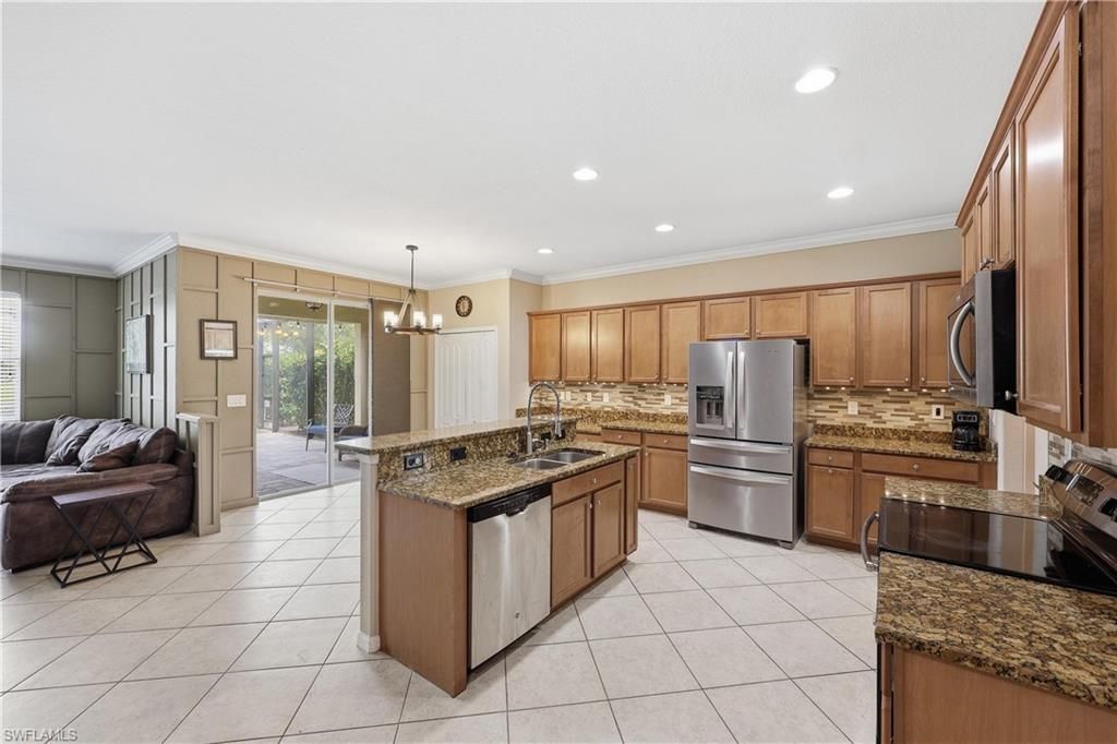 2446 Heydon Cir E, Naples, FL 34120 Photo