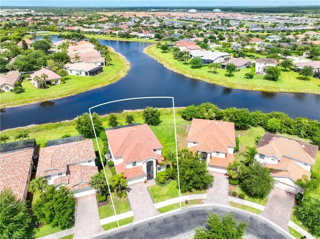 2446 Heydon Cir E, Naples, FL 34120 Photo