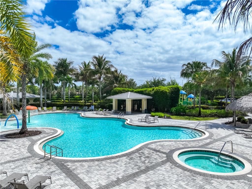 2446 Heydon Cir E, Naples, FL 34120 Photo