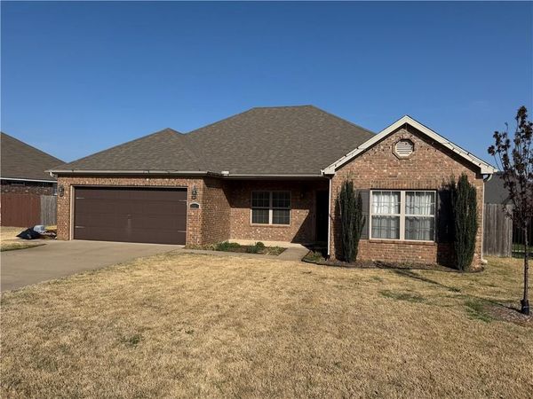 6505 S 50th Street , Rogers, AR 72758