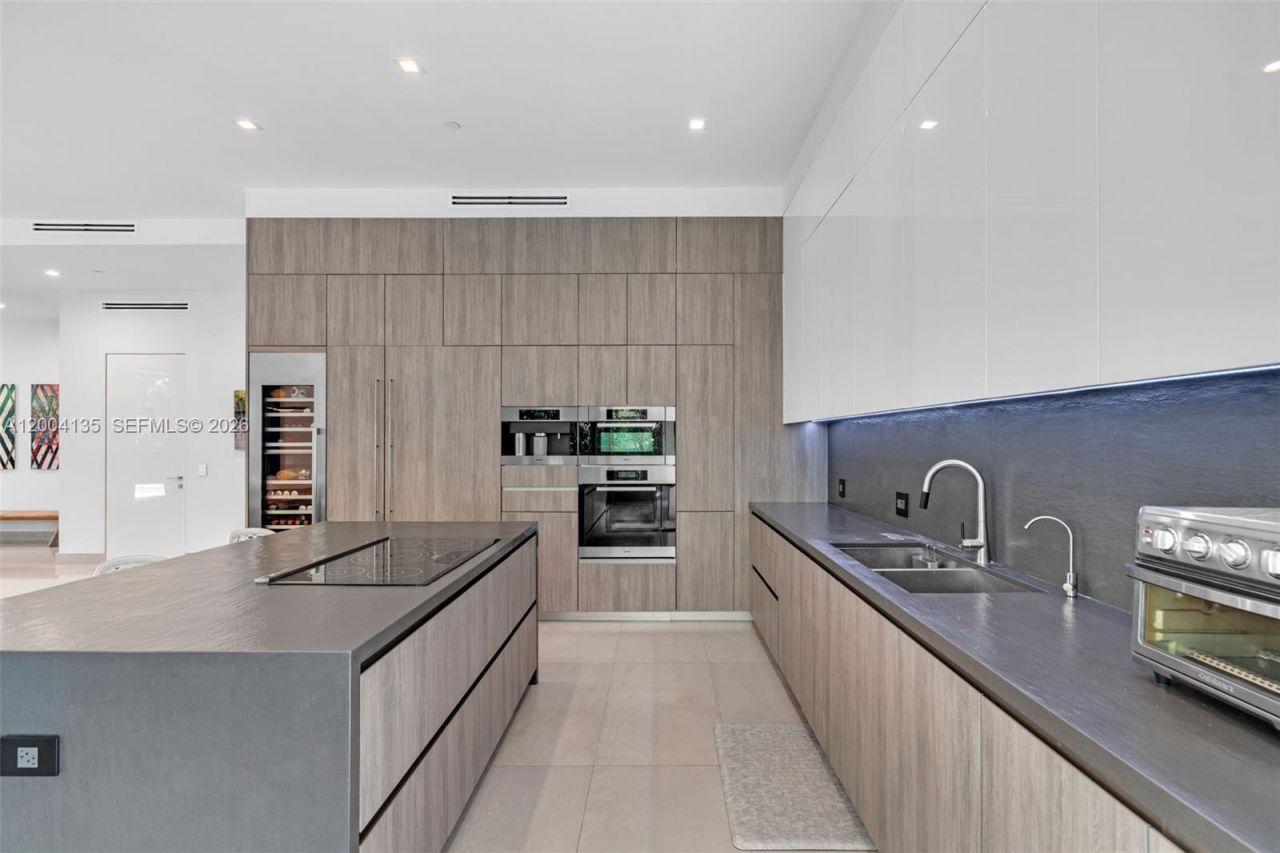 110 Reef Ln , Key Biscayne, FL 33149 Photo