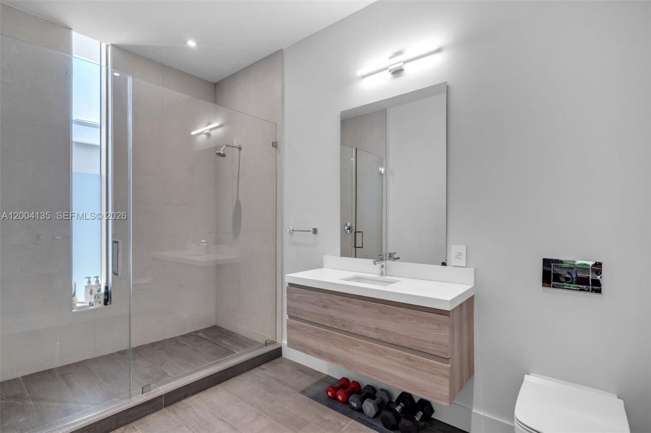 110 Reef Ln , Key Biscayne, FL 33149 Photo