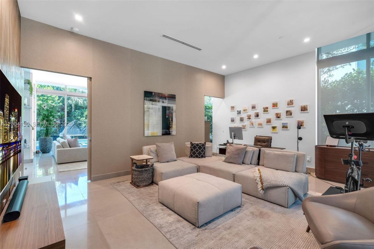 110 Reef Ln , Key Biscayne, FL 33149 Photo