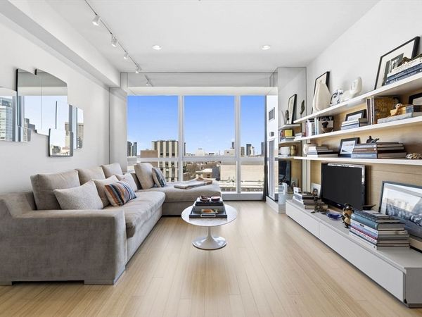 110 Stuart St, Unit 17D, Boston, MA 02116