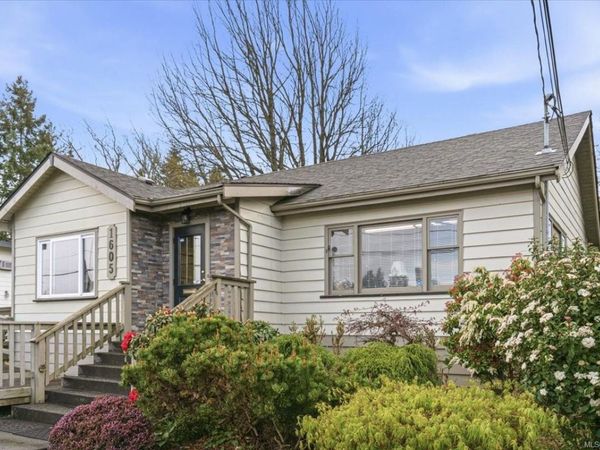 1605 Bowen Rd , Nanaimo, BC V9S 1G5