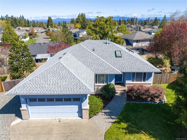 1107 Aery View Way , French Creek, BC V9P 2N9