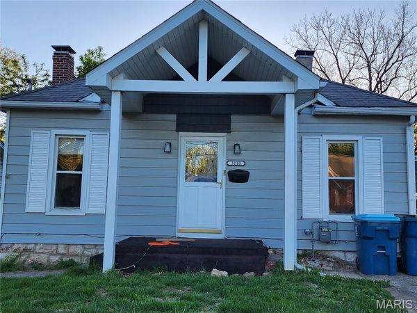 3210 Alby Street , Alton, IL 62002