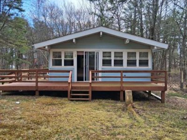 111 SAGE ROAD , LONG POND, PA 18334