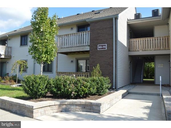 909 RAVENS CREST DR E, PLAINSBORO, NJ 08536