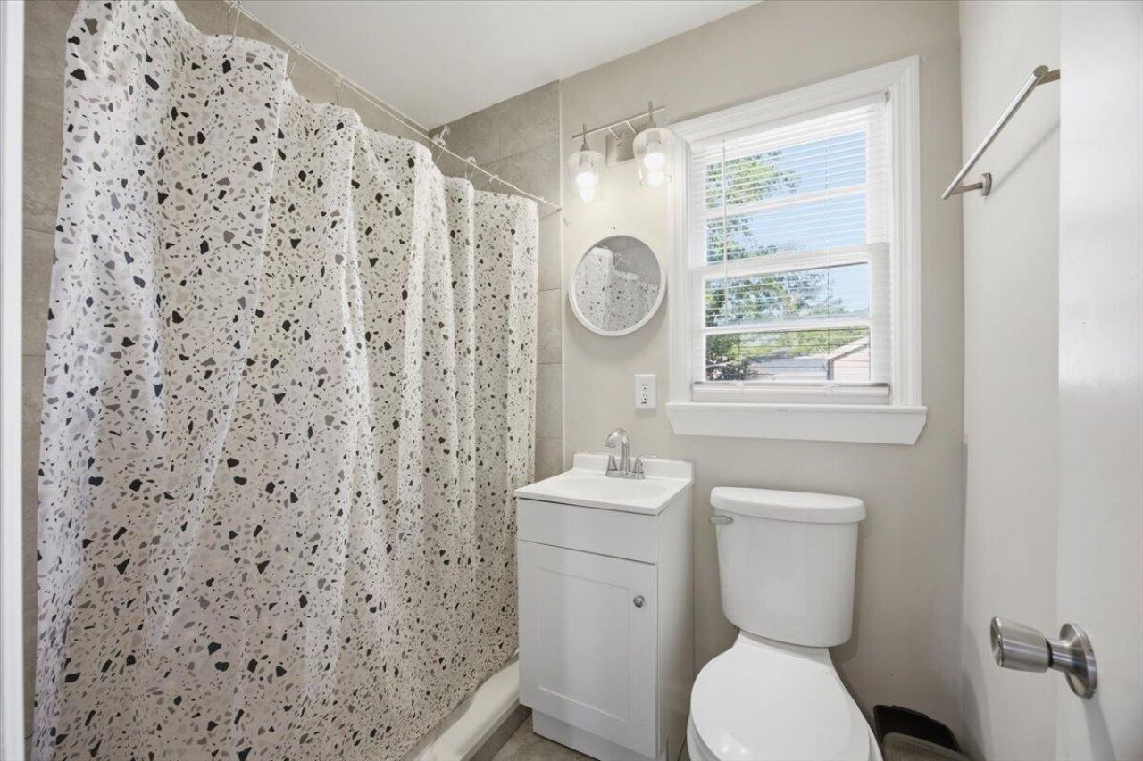 431 Mary Scott Drive Photo 16