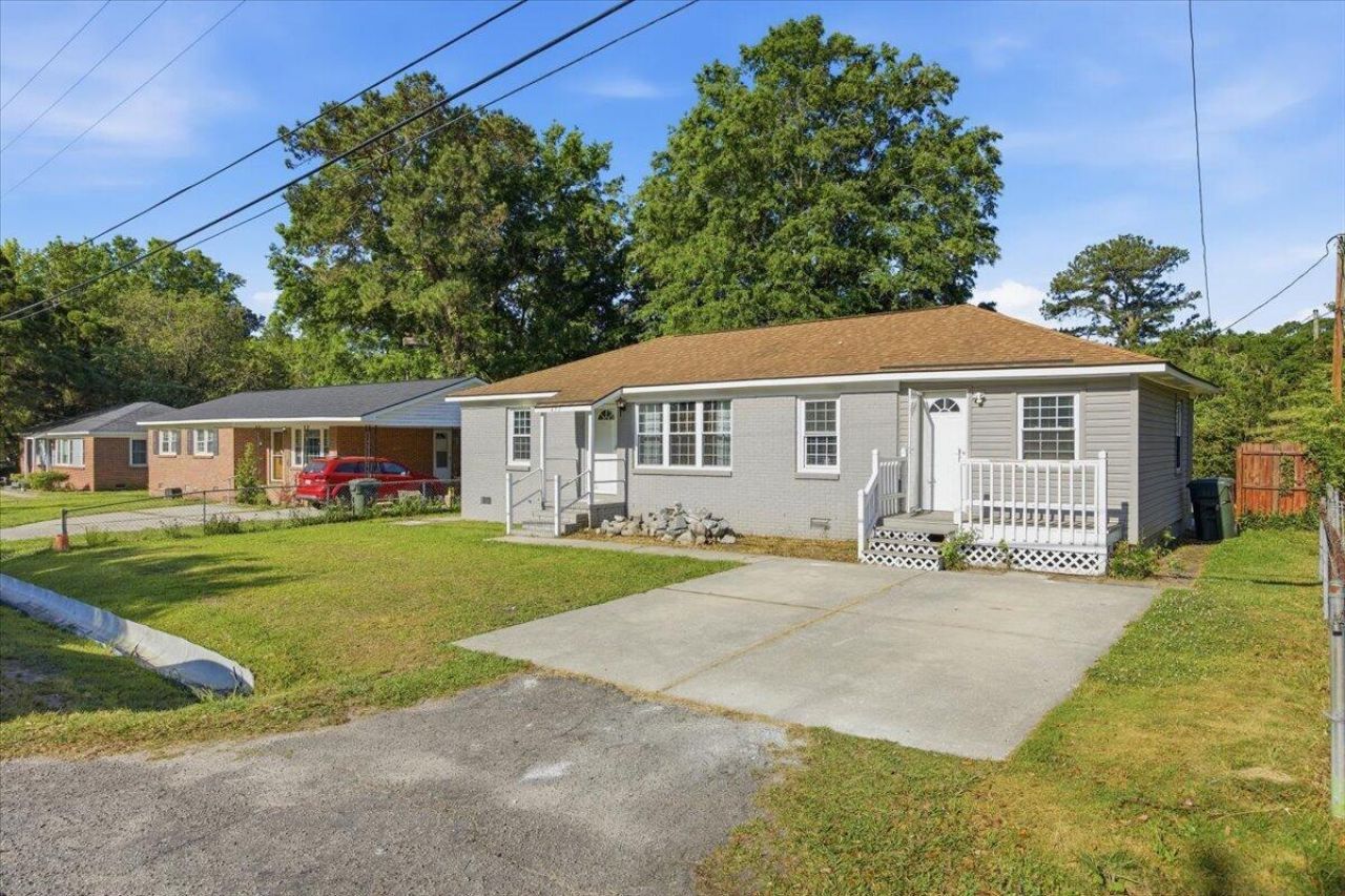 431 Mary Scott Drive Photo 6