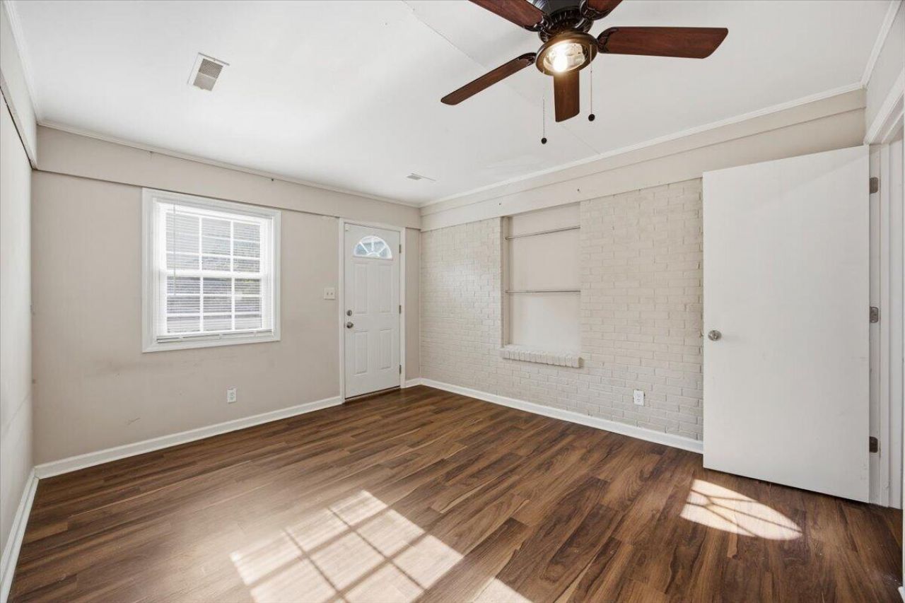 431 Mary Scott Drive Photo 7