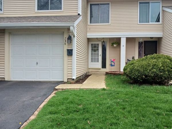 734 Colorado Court , Unit 734, Carol Stream, IL 60188