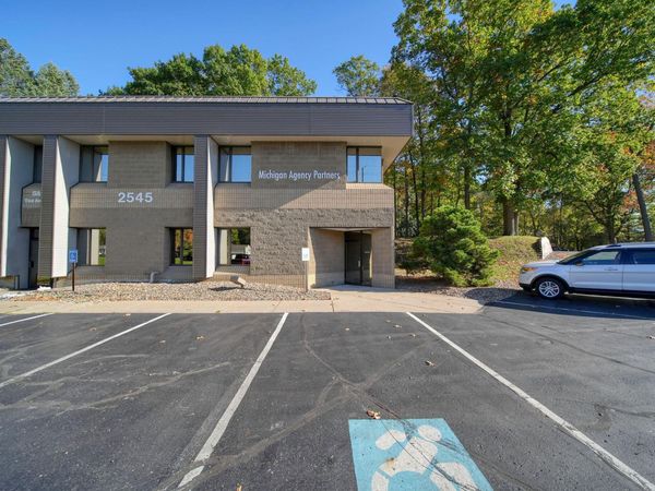 2545 Spring Arbor Road, Unit 105, Jackson, MI 49203