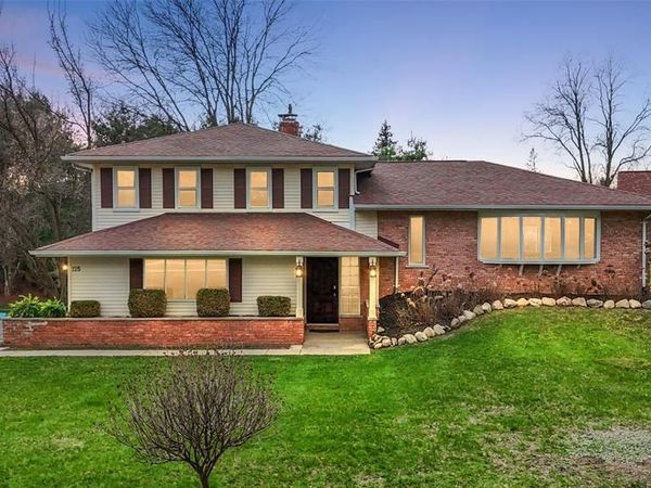 125 Cayuga Road, Orion Twp, MI 48362
