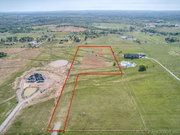 18335 S 73rd East Avenue , Bixby, OK 74008