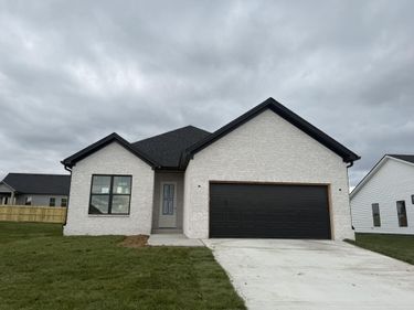 124 Patchen Drive, Nicholasville, KY 40356