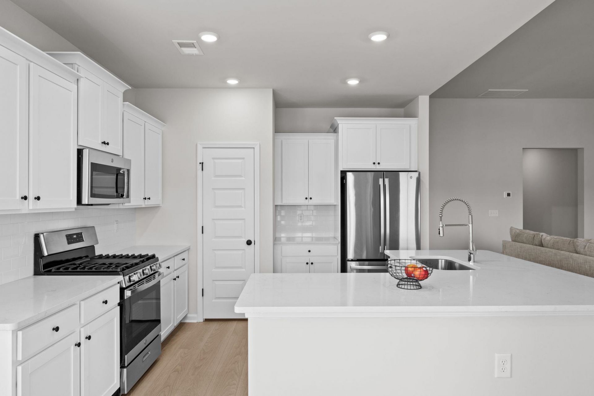 290 Empyrean Circle Photo 12