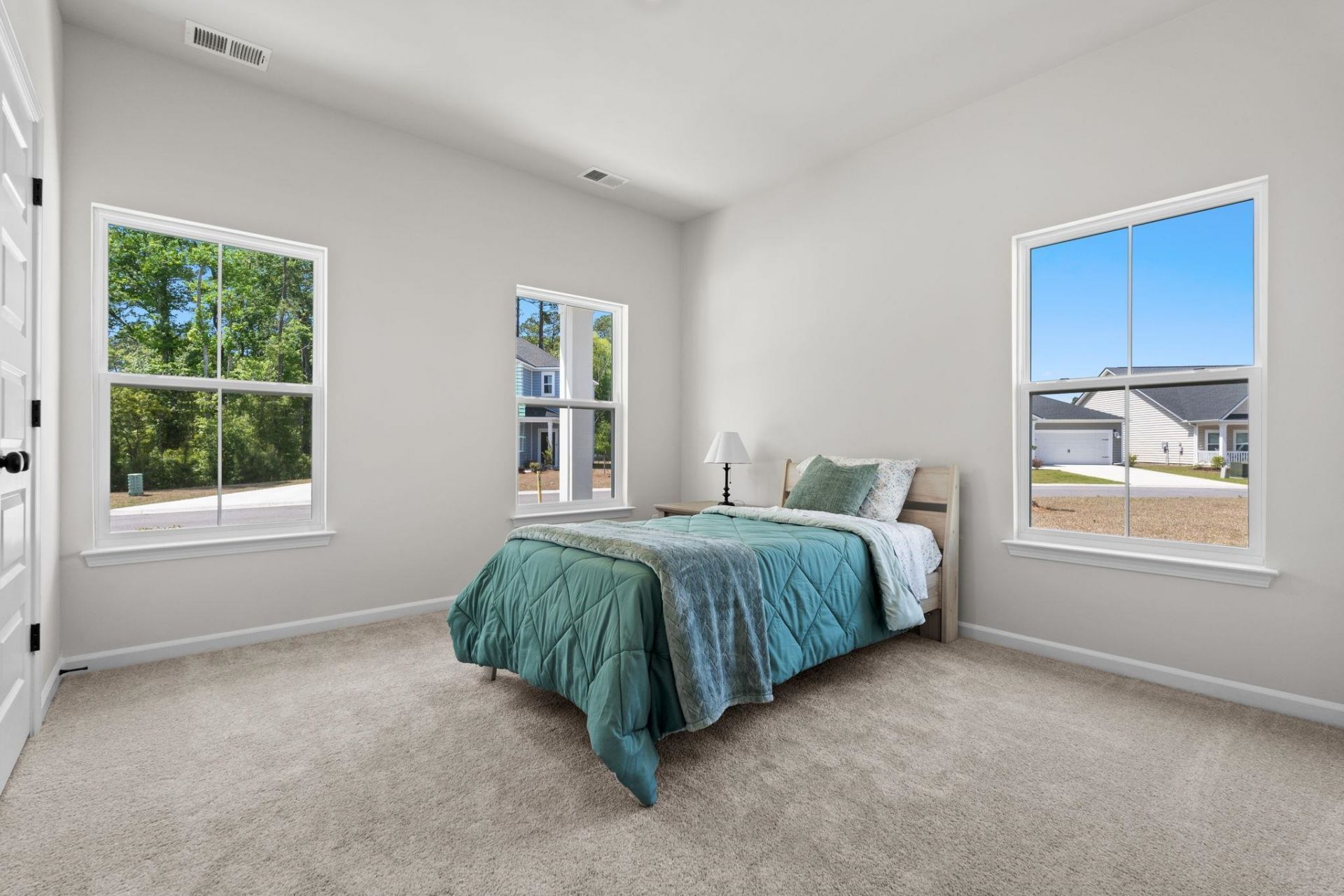 290 Empyrean Circle Photo 22