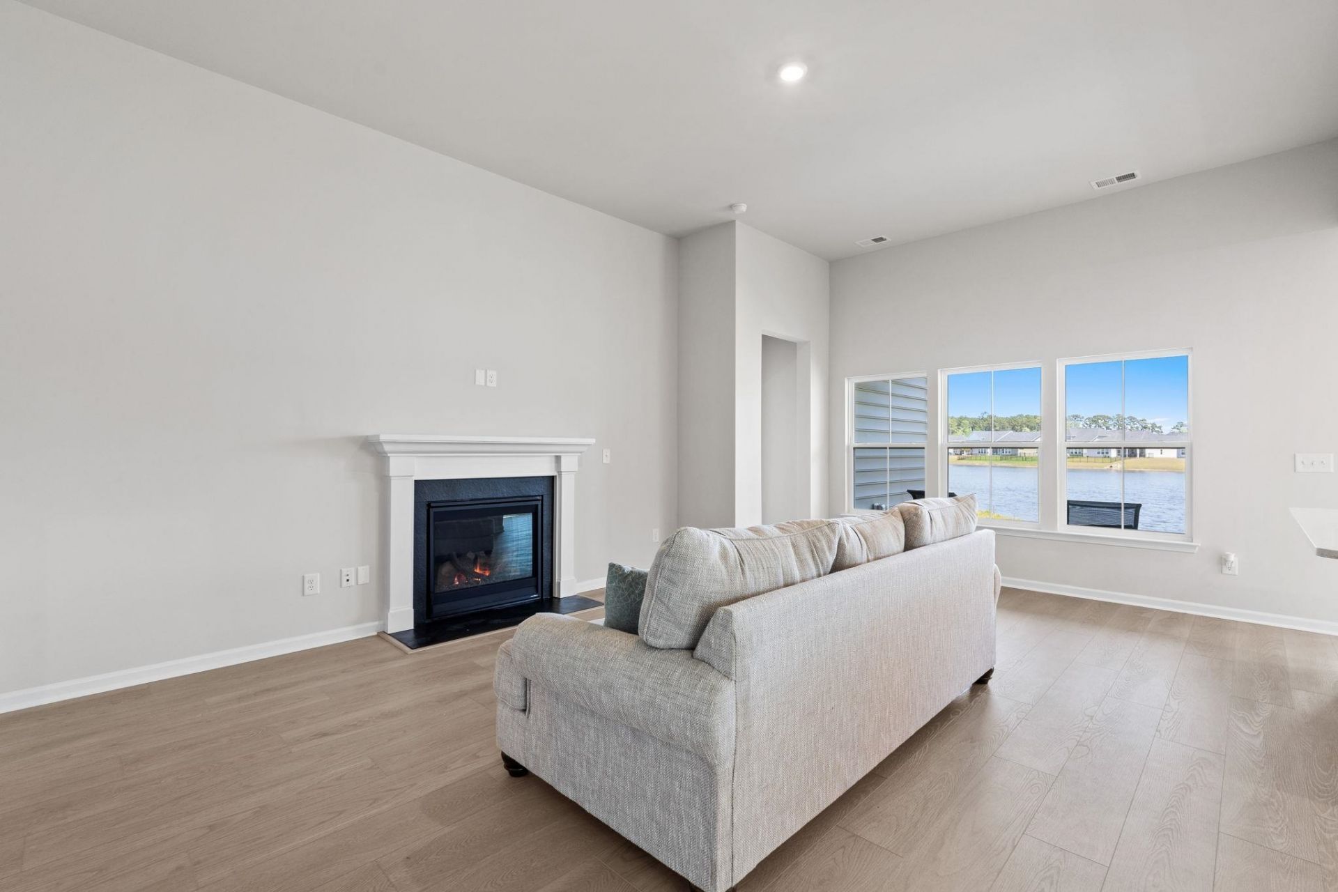 290 Empyrean Circle Photo 8