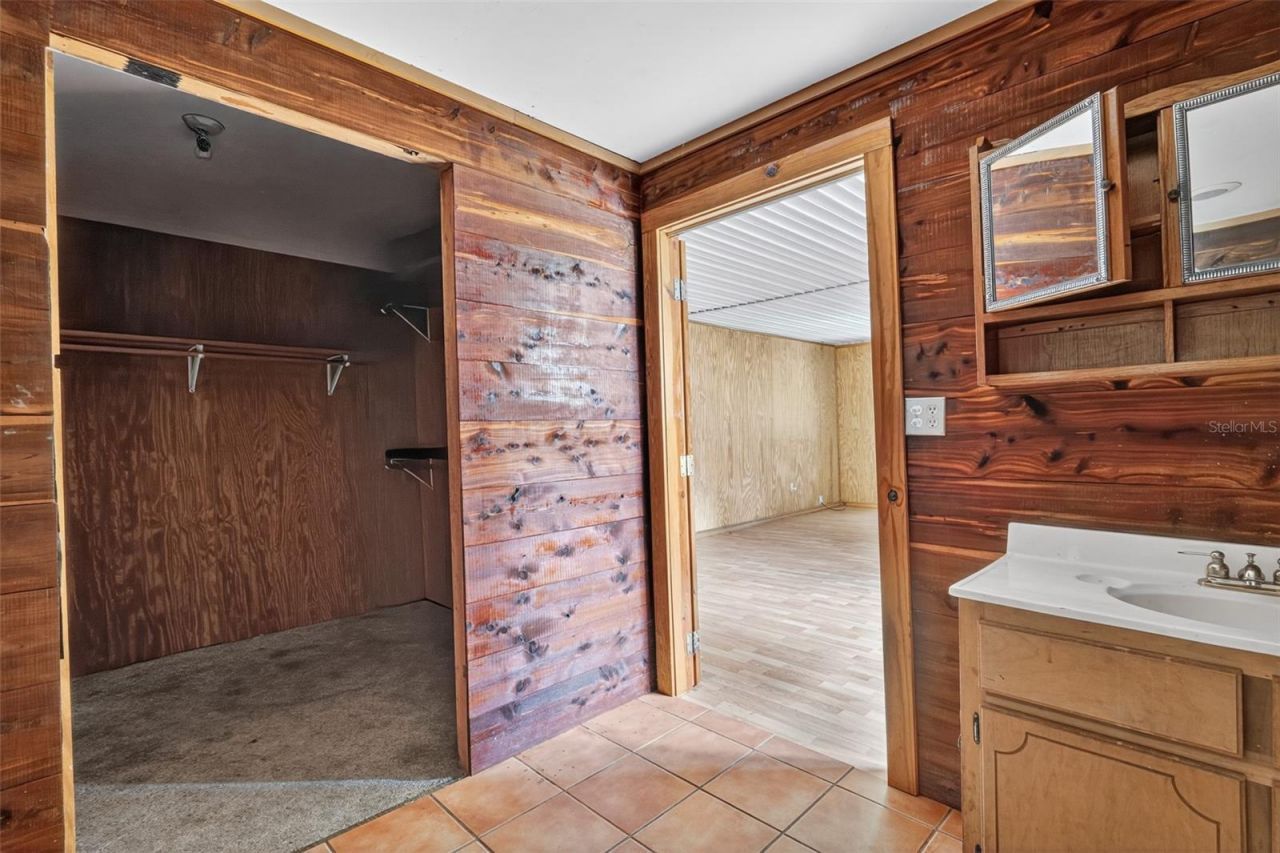 3749 V SW 22nd Place , Bell, FL 32619 Photo