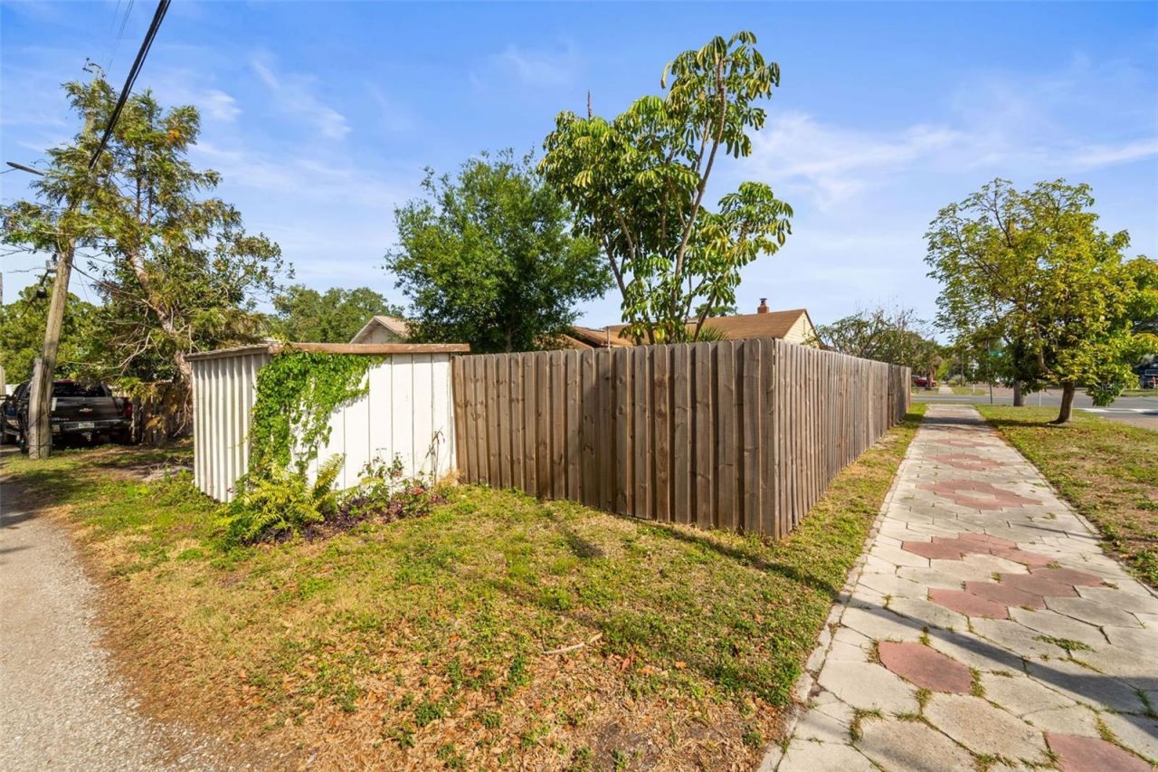 3000 5th Avenue N, Saint Petersburg, FL 33713 Photo